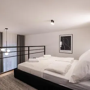 E56 - Grand Boulevard Heritage - Location By Bqa Budapest