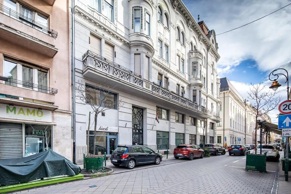 Convenient Apartment At Gastro Driven Location Budapest Ungheria