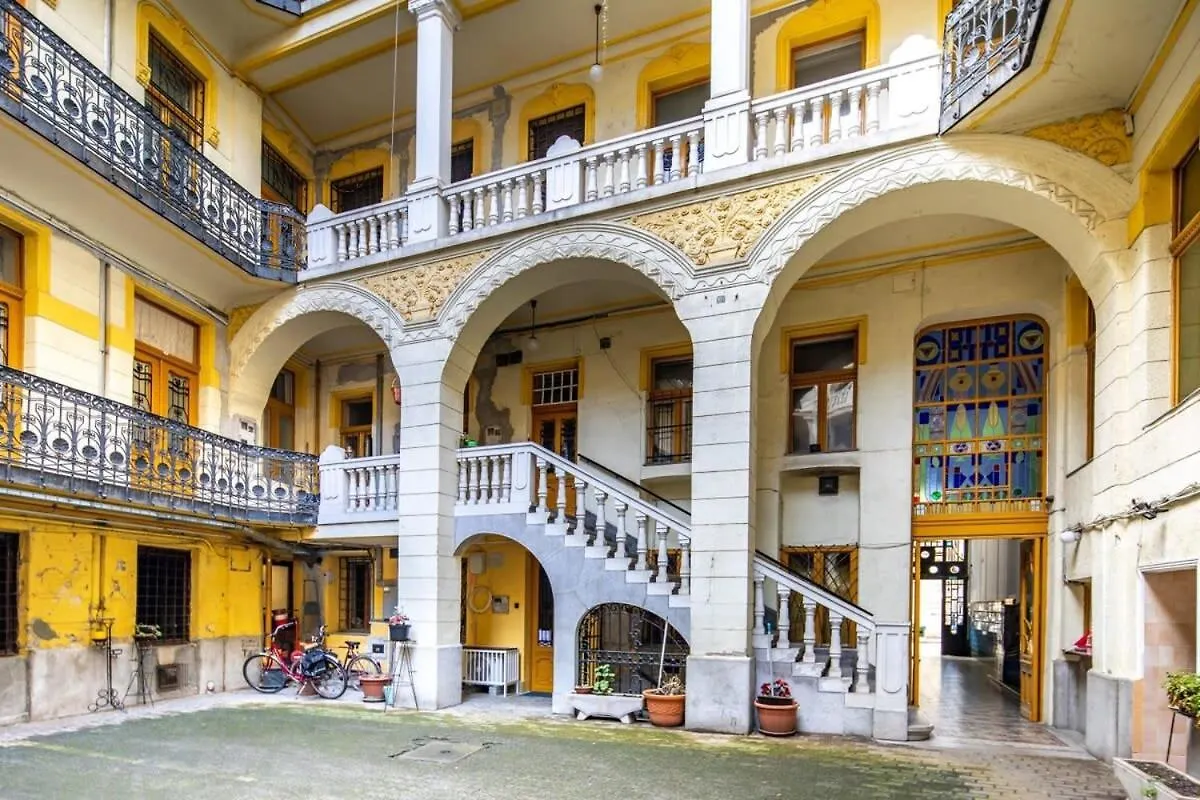 Convenient Apartment At Gastro Driven Location Budapest Ungarn